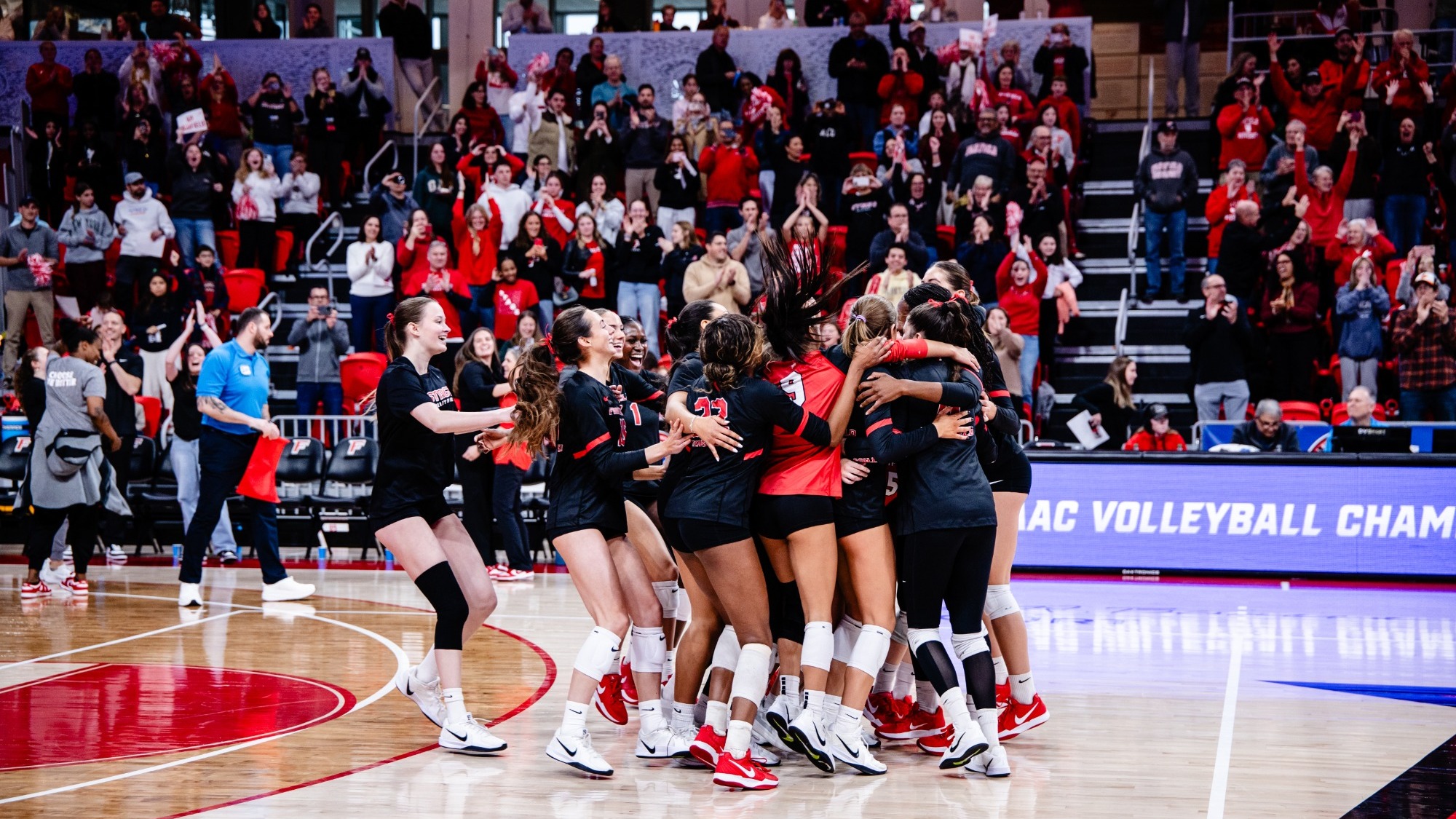 MAAC Championship On-Court Celebration