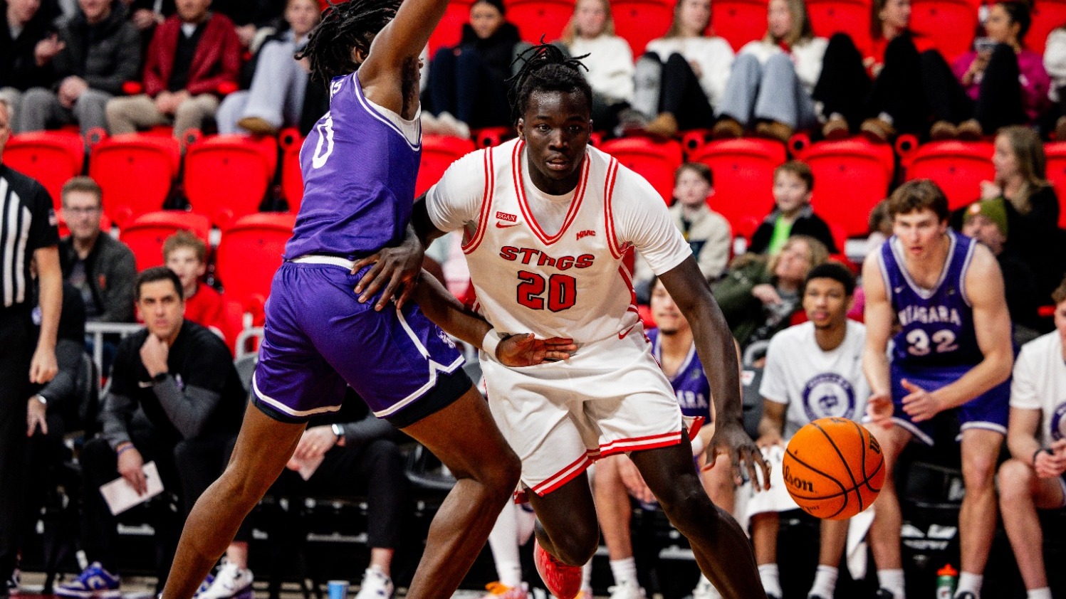 Brandon Benjamin vs Niagara