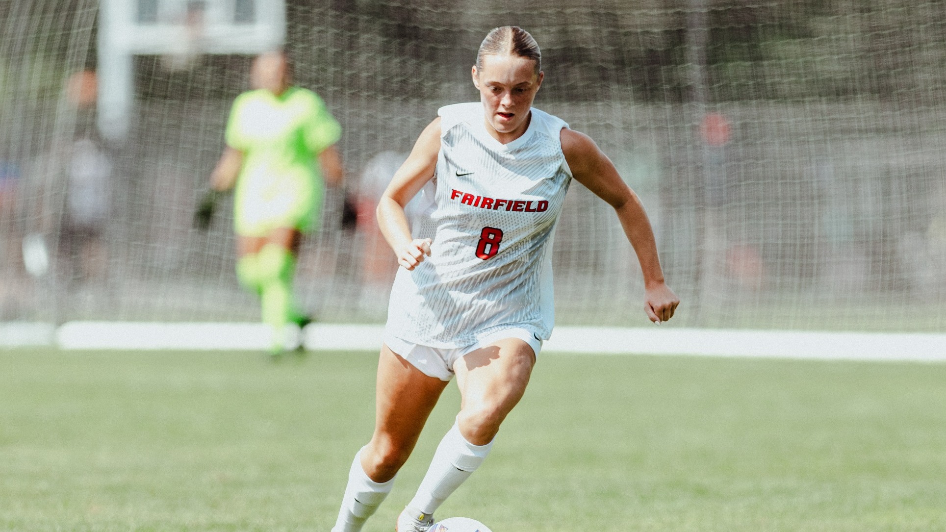 Stewart dribbles the ball up the field agains Canisius
