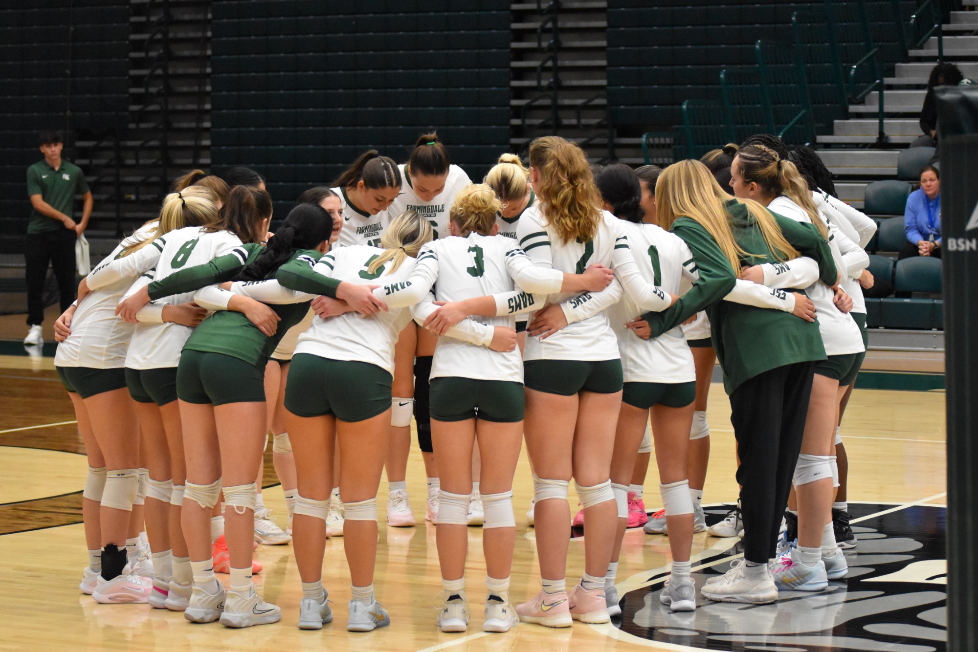 2025 Farmingdale State Women's Volleyball Team