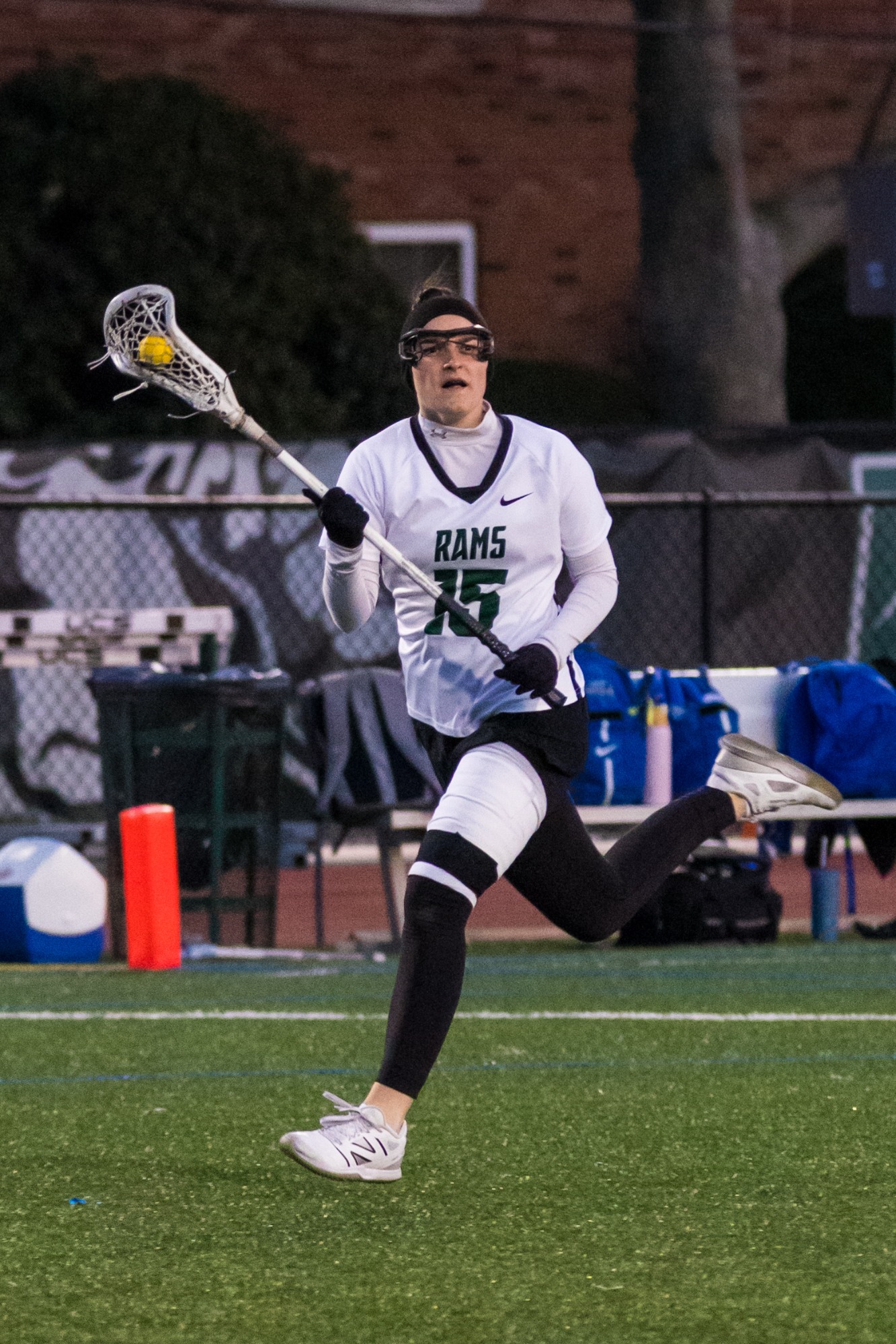 Juda chiroyli qizlar yalangoch fotosuratlar Butalar pubik maydoni bolgan tola ayol bilan jinsiy aloqa