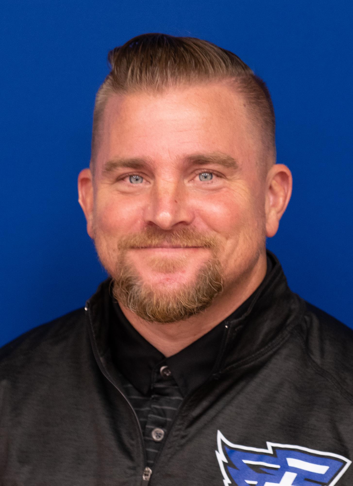 Kyle Beard Headshot 20-21
