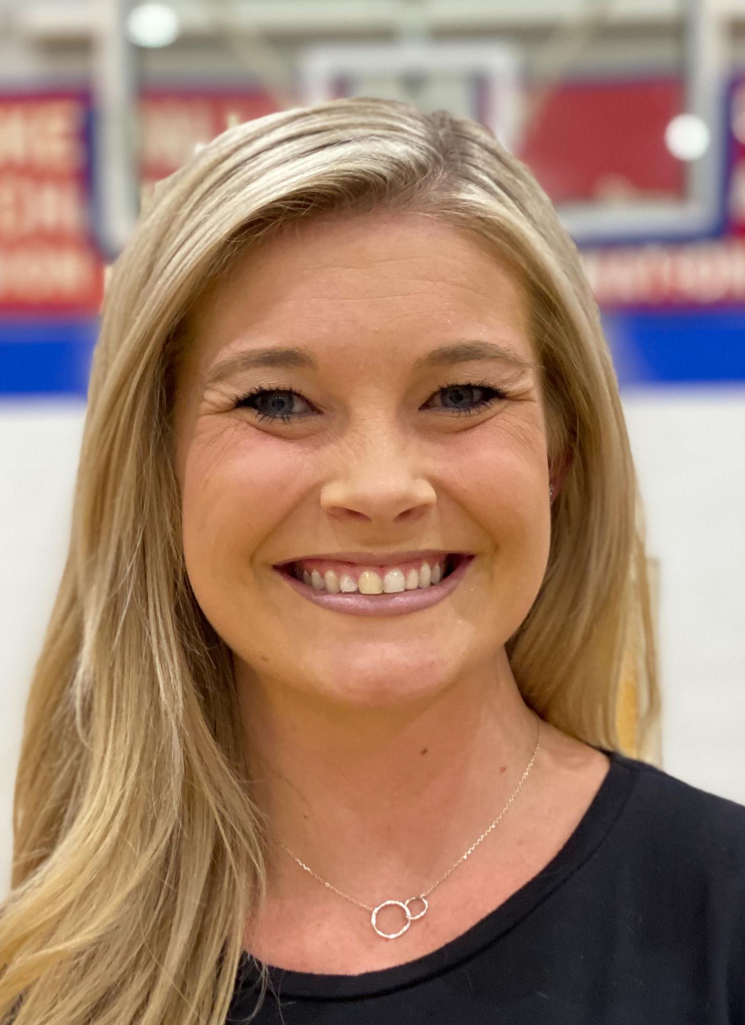 Taylor Roark Headshot 21-22