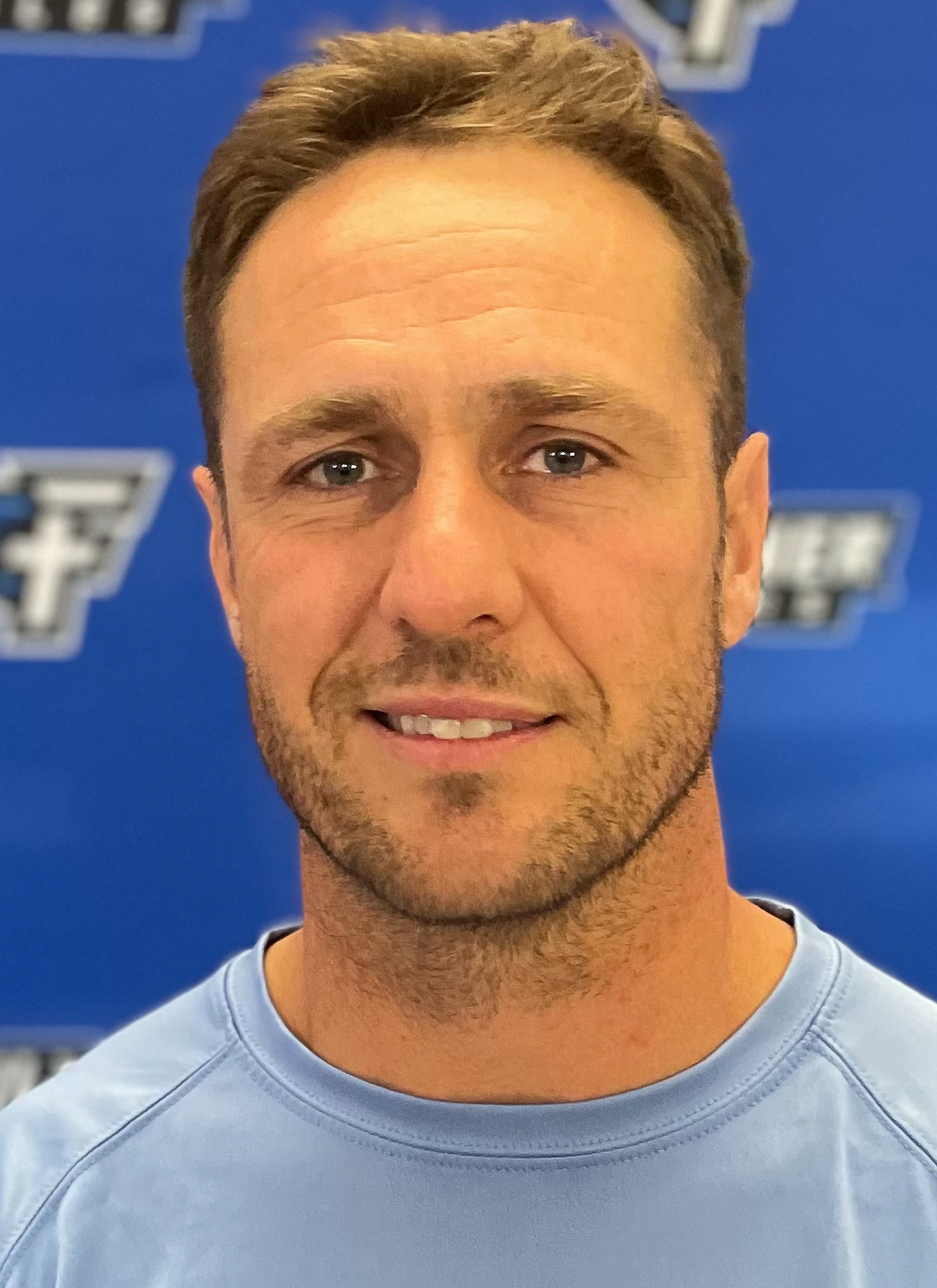 Alex Aucoin Headshot 22