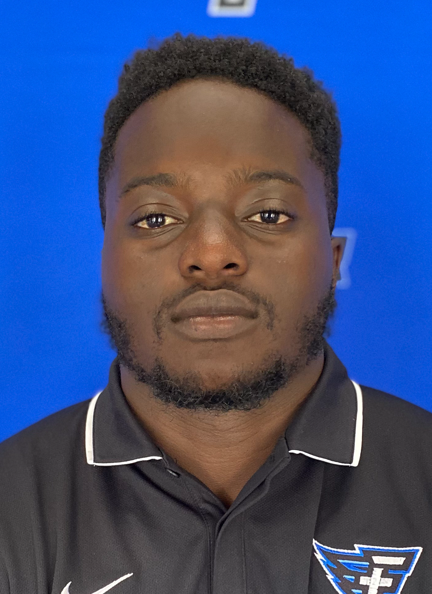 Malik Meadows Headshot 22