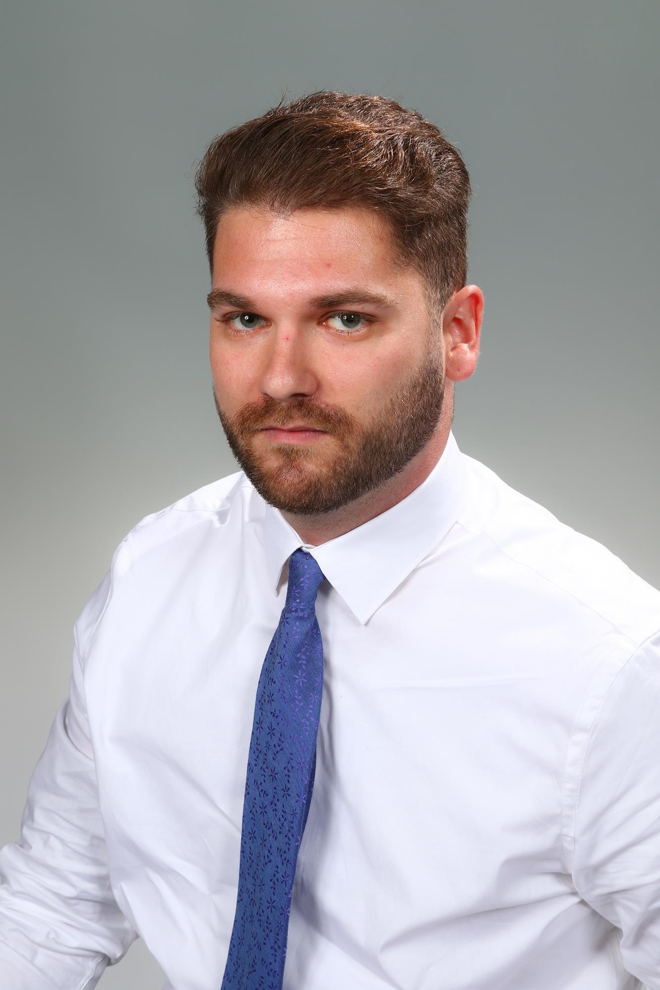Harris Boyes Headshot 2021-22