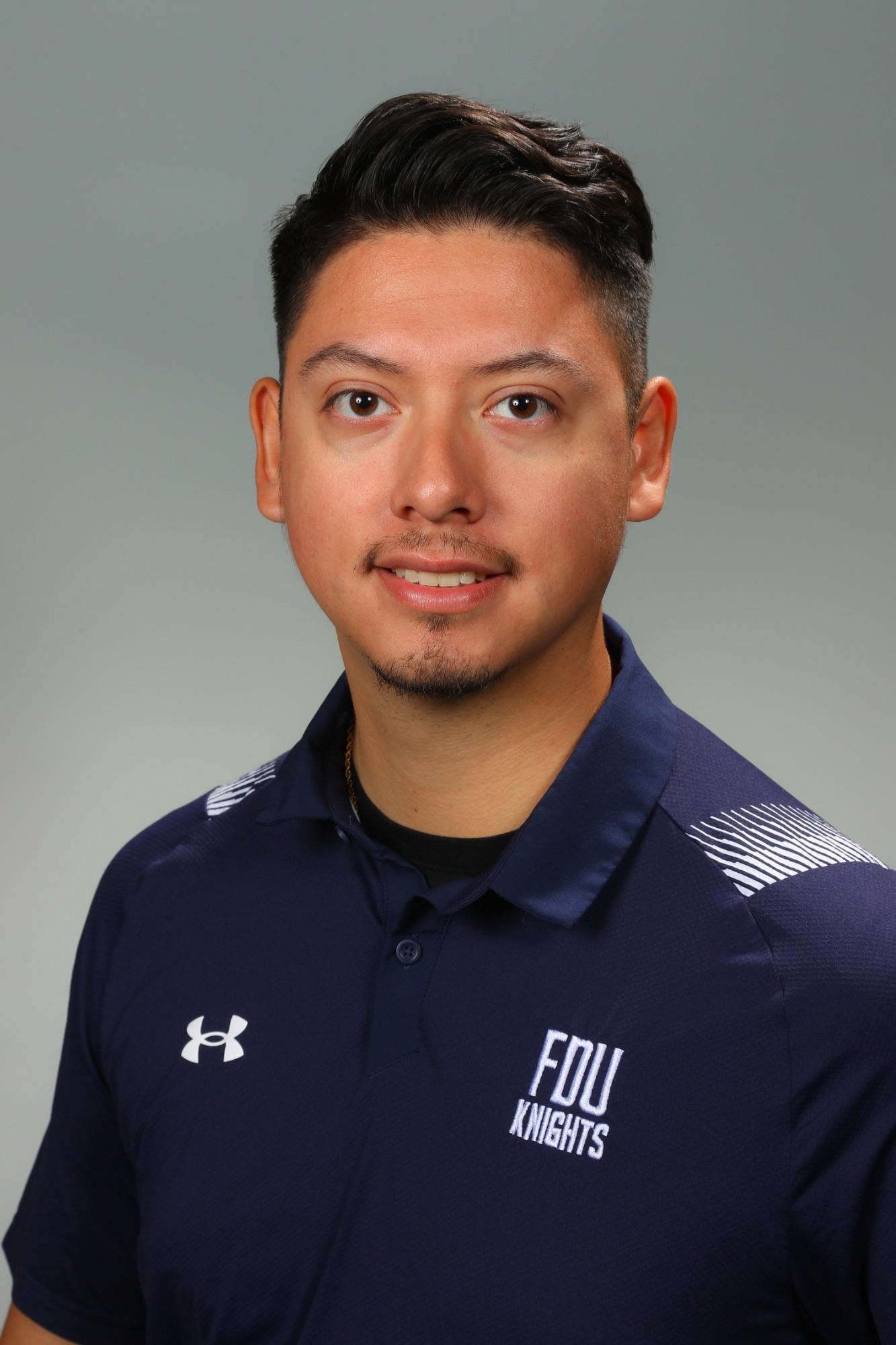 Jesse Leon Headshot 2022-23