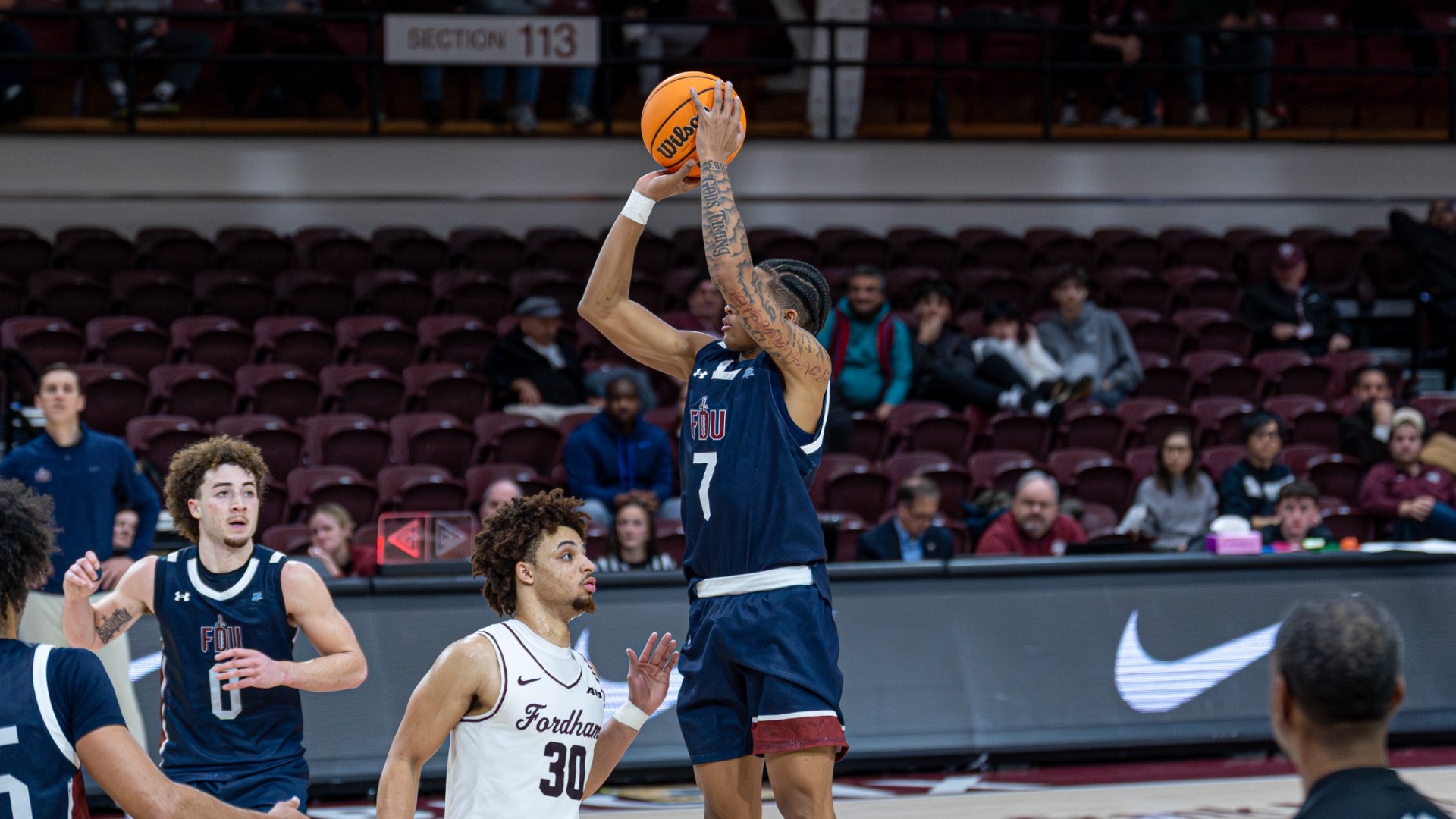 eric parnell shooting the basketball