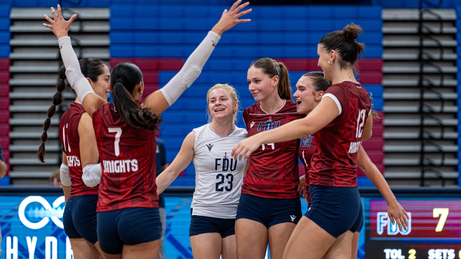 WVB win CCSU2