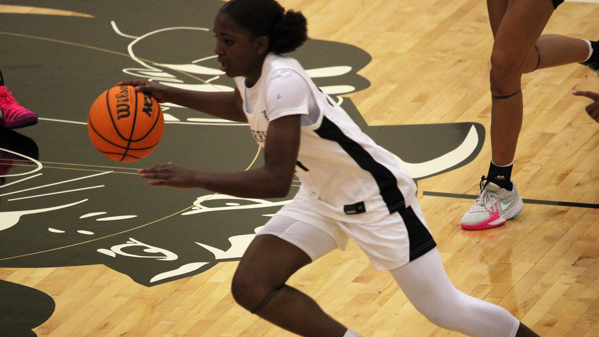 Dezariyah Clark in action for the Panthers in a home game November 25, 2025.