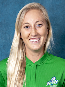 taylor schram 2018-19 headshot