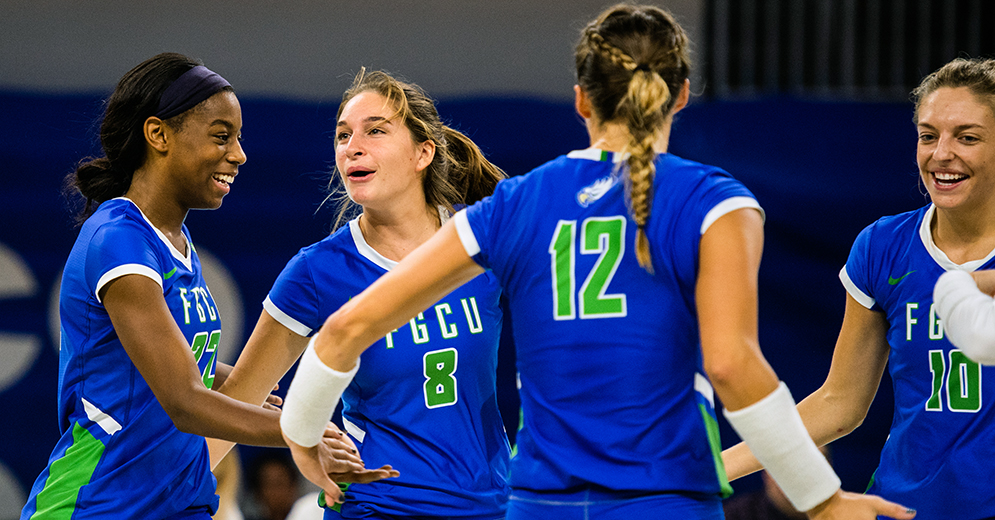 Splits Opening Day Of Volleyknights Invitational FGCU Athletics