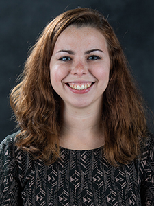 tayler carpenter 2019-20 headshot 2