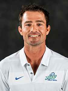 head coach chris sweat headshot 2019-20