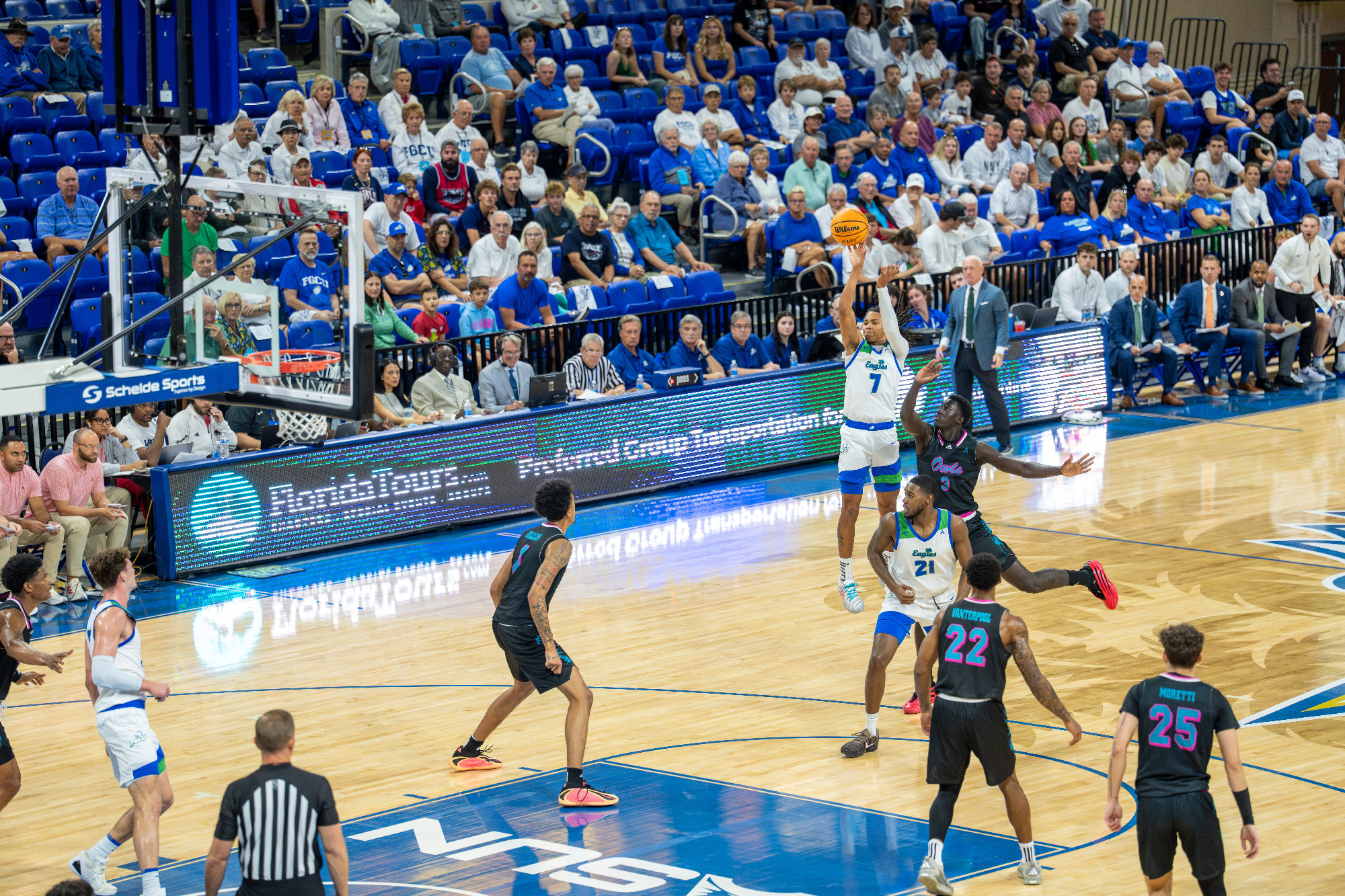 Jordan Ellerbee takes a 3-pointer against FAU