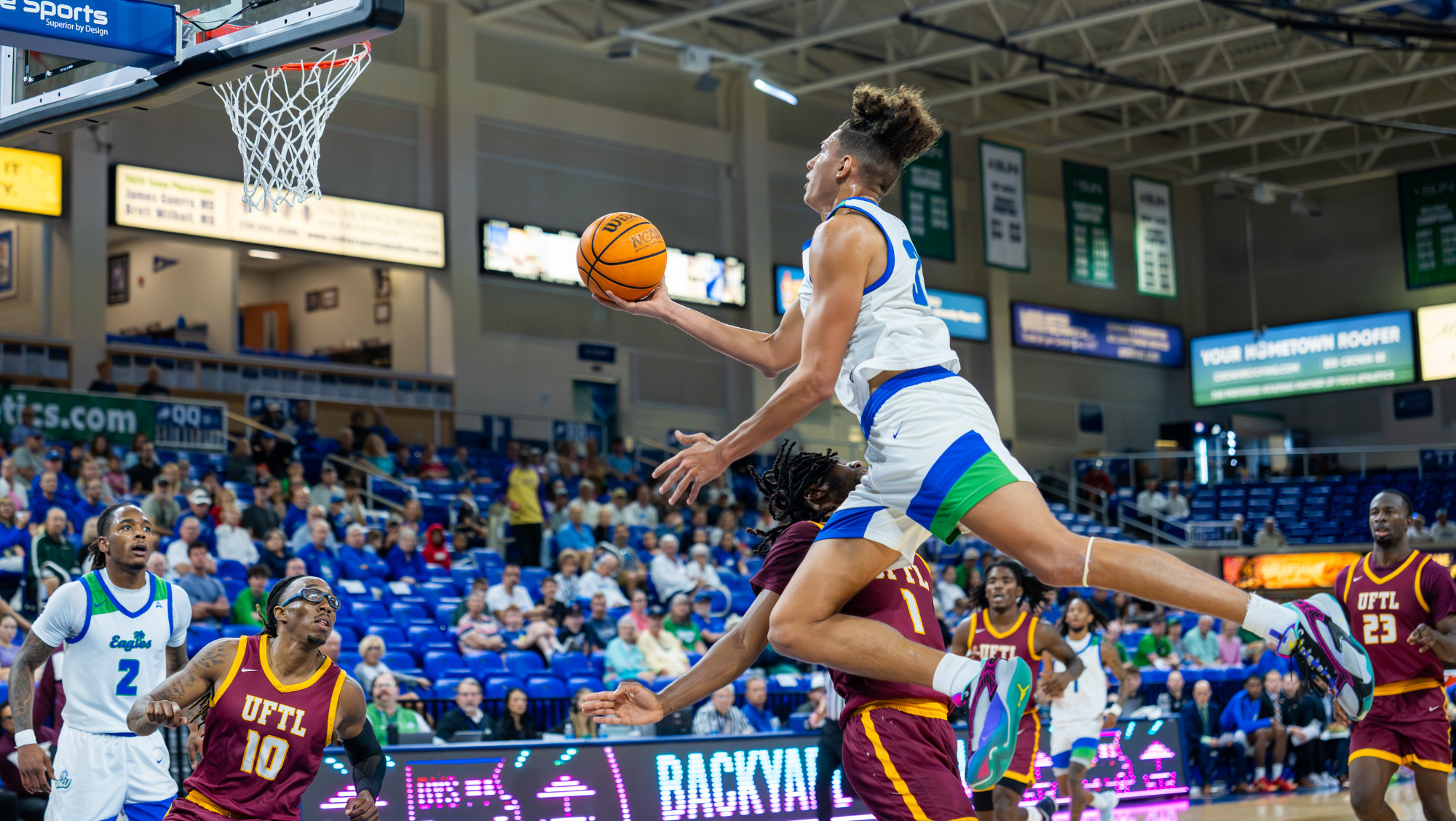 Isaiah Malone stretches to make a layup against Fort Lauderdale