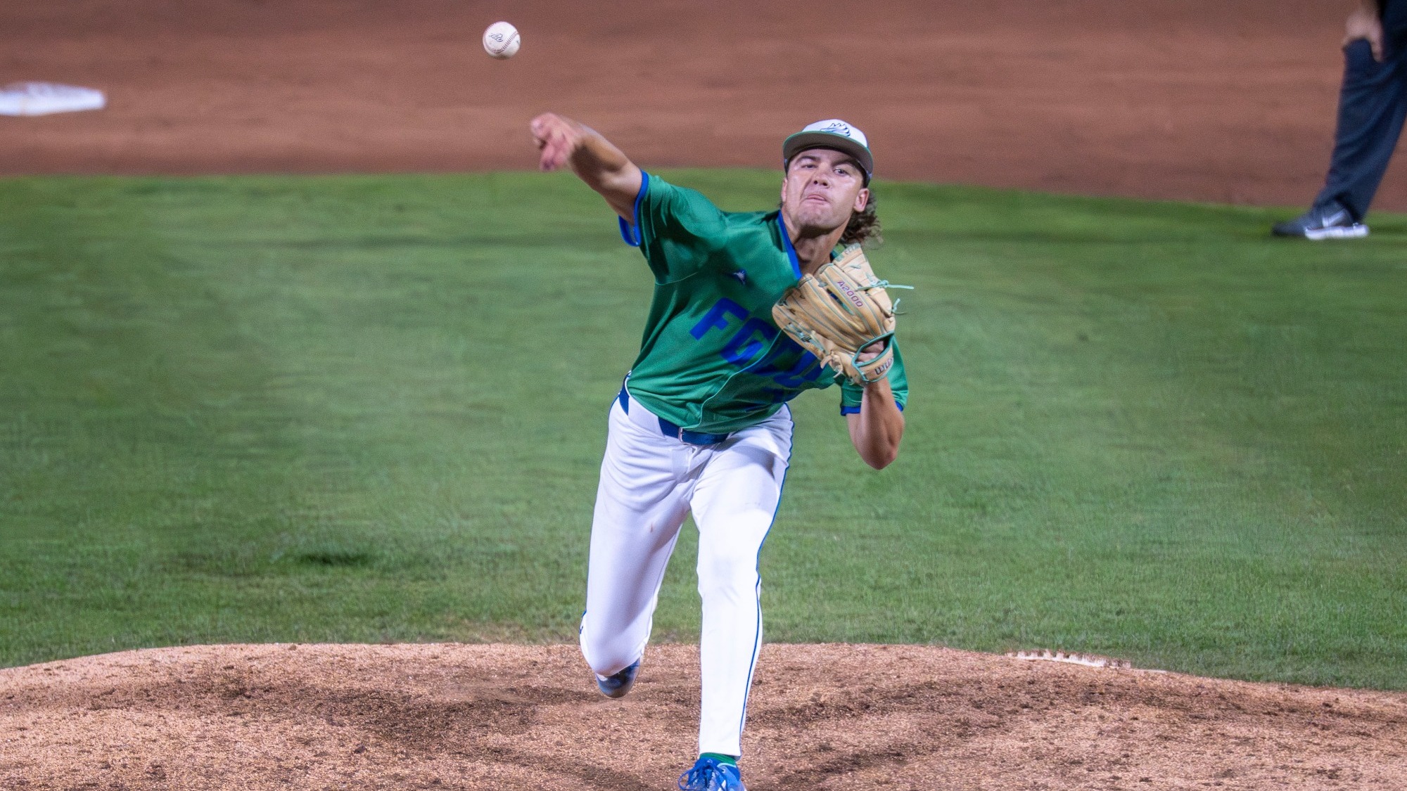 Hyatt Richardson pitching