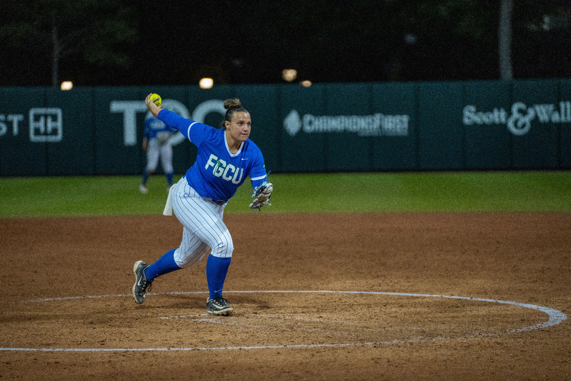 Grace Taylor pitches against Florida State