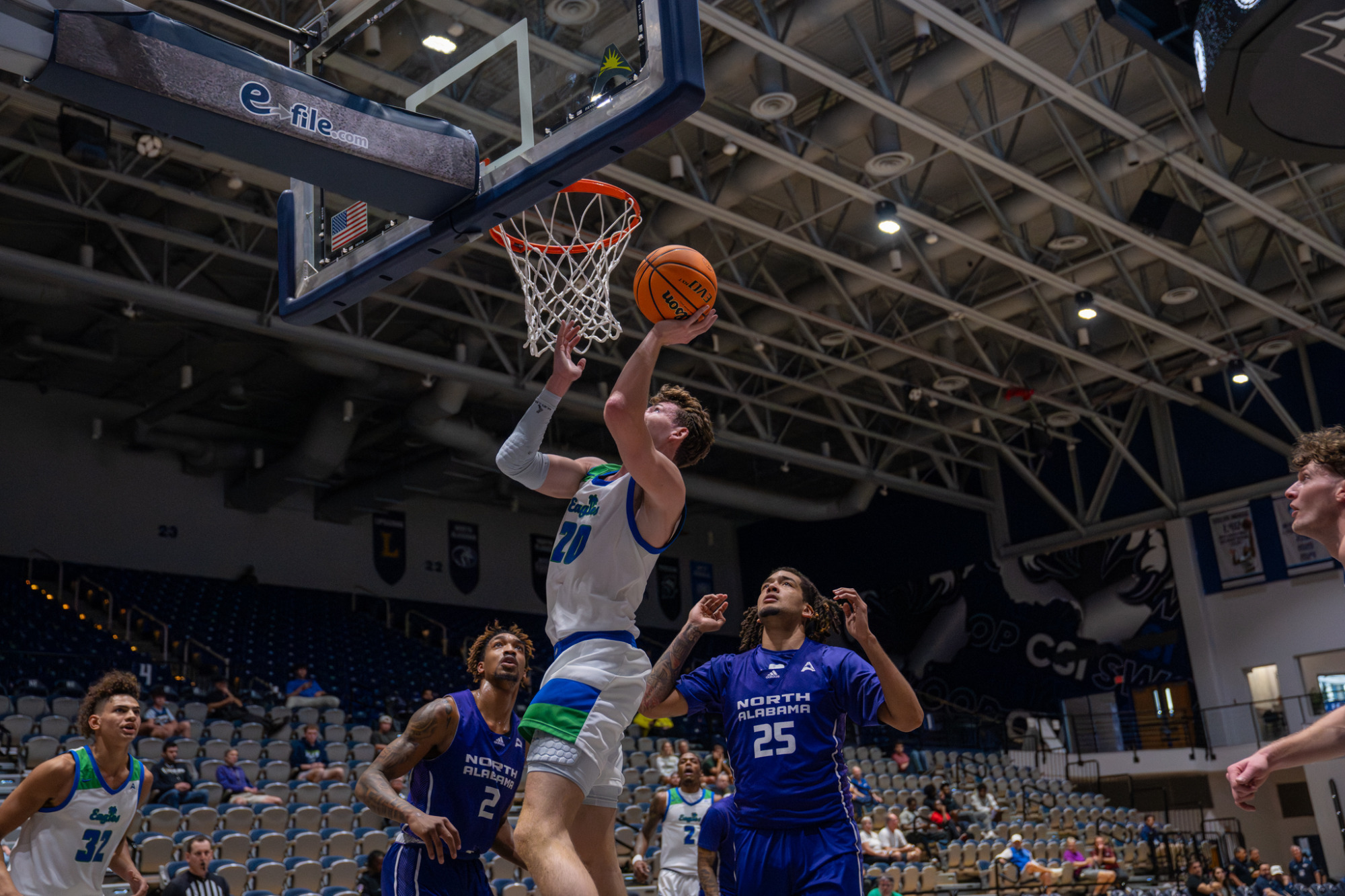 JR Konieczny makes a layup against North Alabama