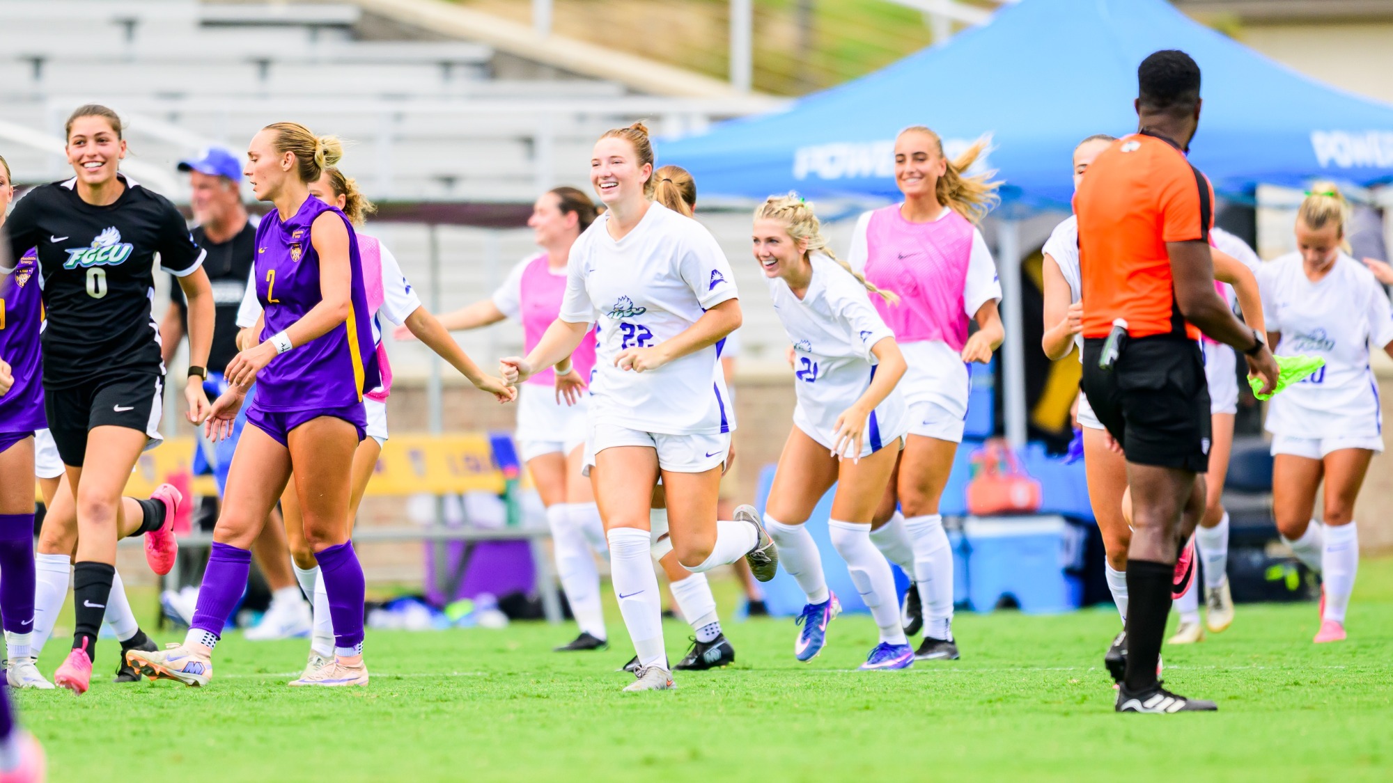 The Eagles celebrate their victory over LSU