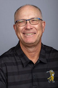 Tom Johansen head shot 2022