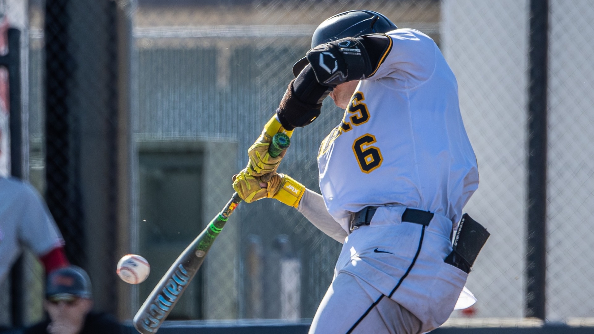 Cooper Howell swing UCM 2026