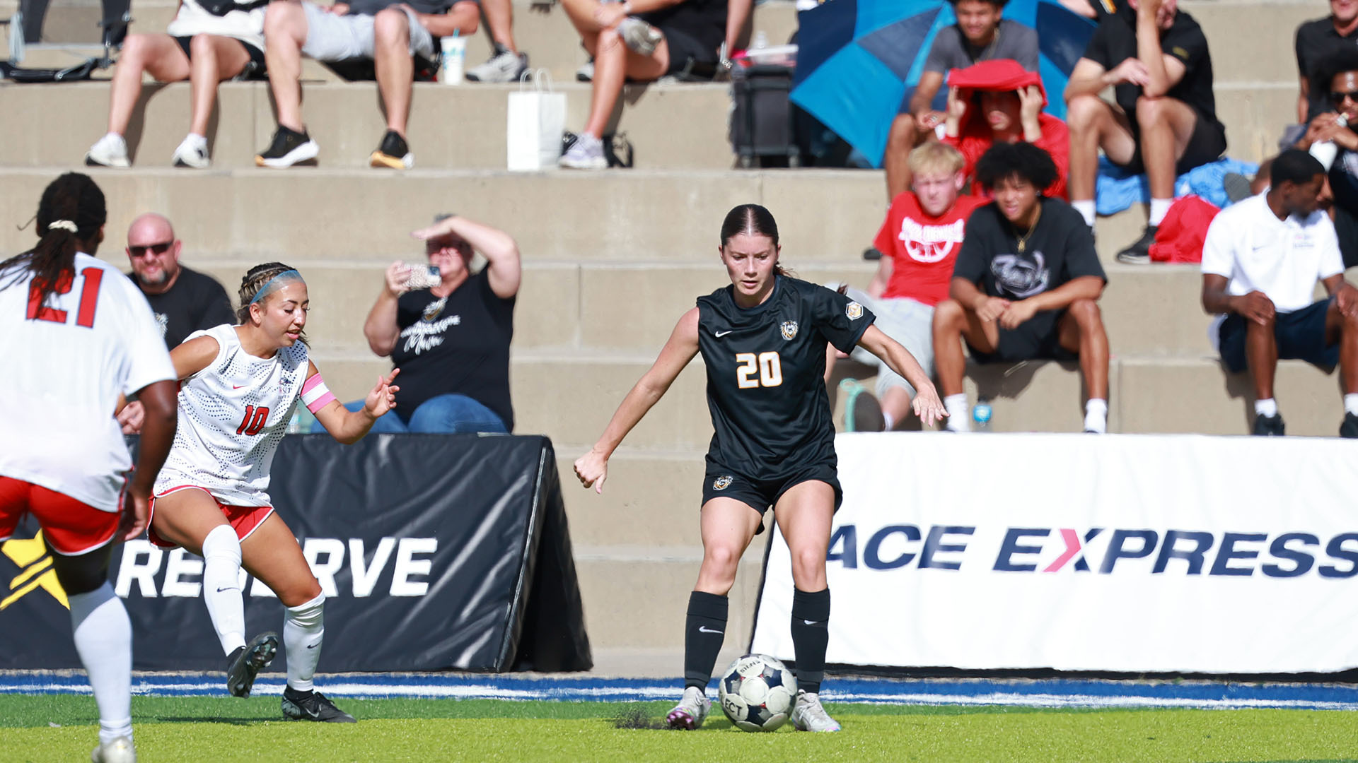 Chloe Rodriguez action at MSU Denver on 9-11-26