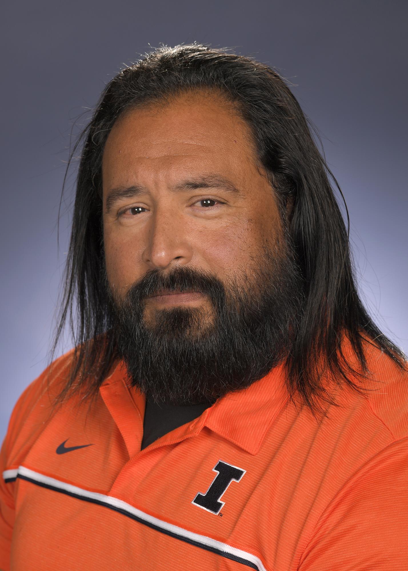 Lou Hernandez Headshot 2020