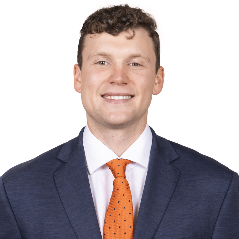 CHAMPAIGN, IL - September 29, 2023 - Illinois Assistant Coach Tyler Underwood headshot taken during 2023-2024 Team Photo Photoshoot at Ubben Basketball Complex in Champaign, IL. Photo By Kevin Snyder 