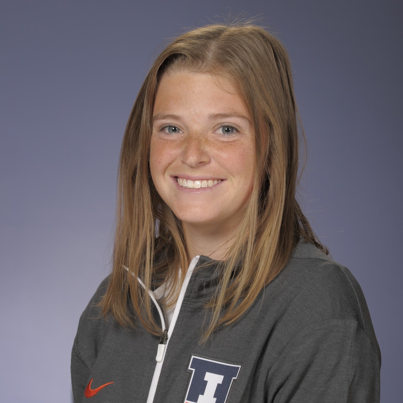 Alexis Casati senior headshot