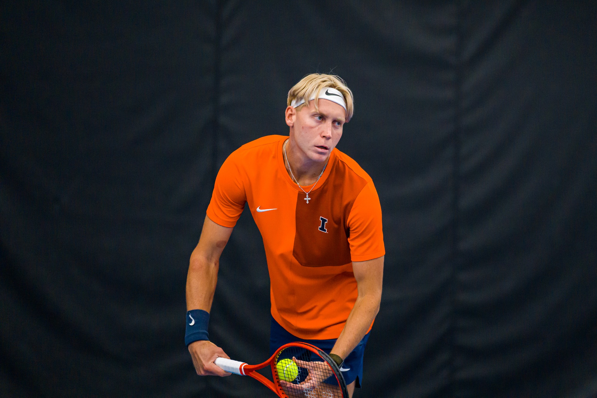 CHAMPAIGN, IL - January 16, 2026 - William Mroz during the match between the Mississippi State Bulldogs and the Illinois Fighting Illini at Atkins Tennis Center in Champaign, IL. Photo By Lucas Sun