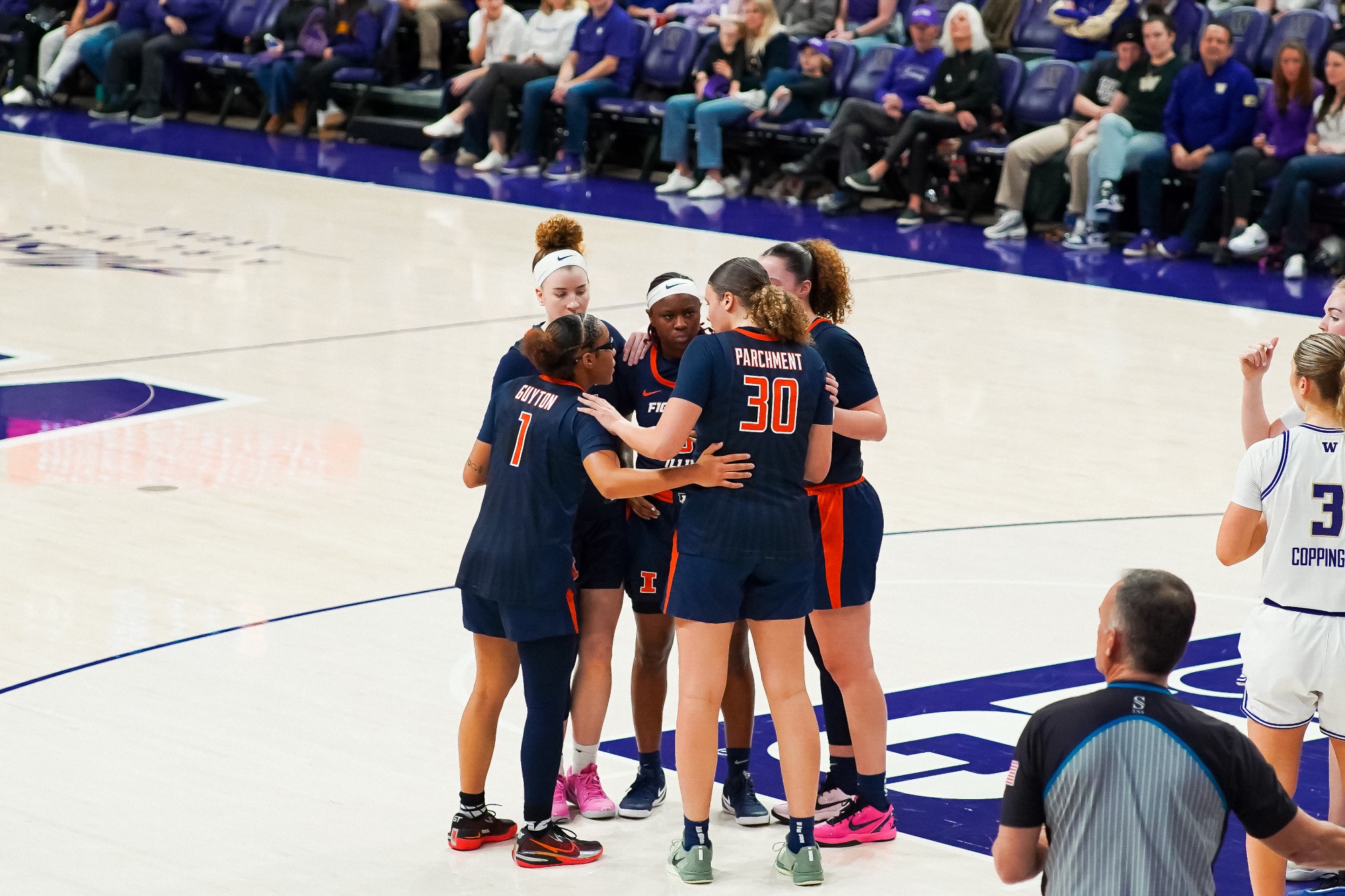 CHAMPAIGN, IL - February 01 2026 - The game between the Washington Huskies and the Illinois Fighting Illini at Alaska Airlines Arena in Seattle, WA. Photo By Illinois Athletics