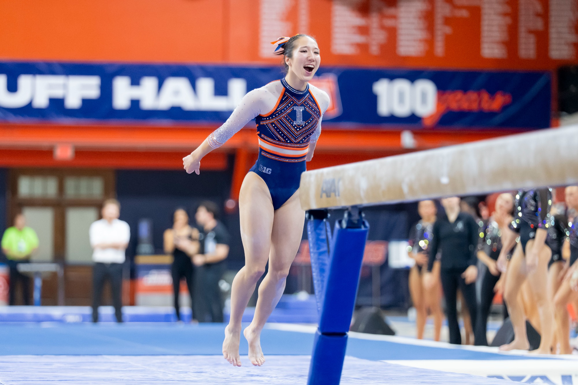 CHAMPAIGN, IL - March 08, 2026 - Chloe Cho during the meet between the Alabama Crimson Tide and the Illinois Fighting Illini at Huff Hall in Champaign, IL. Photo By Ashley Ray/Fighting Illini