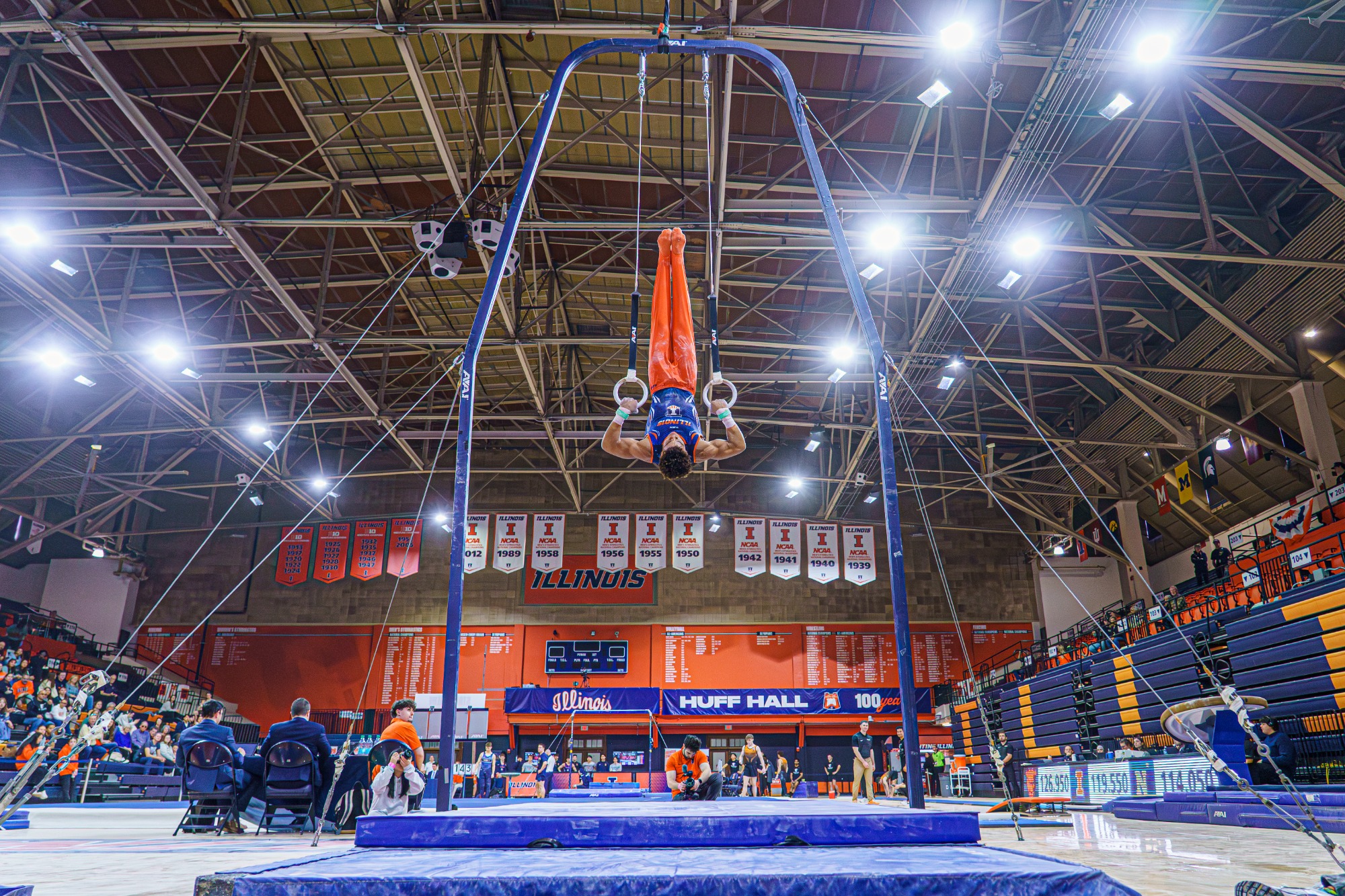 CHAMPAIGN, IL - February 28, 2026 - Sam Phillips during the Tri meet between the Greenvile Panthers, Navy Midshipman and the Illinois Fighting Illini at Huff Hall in Champaign, IL. Photo By Eason Zhou/Fighting Illini