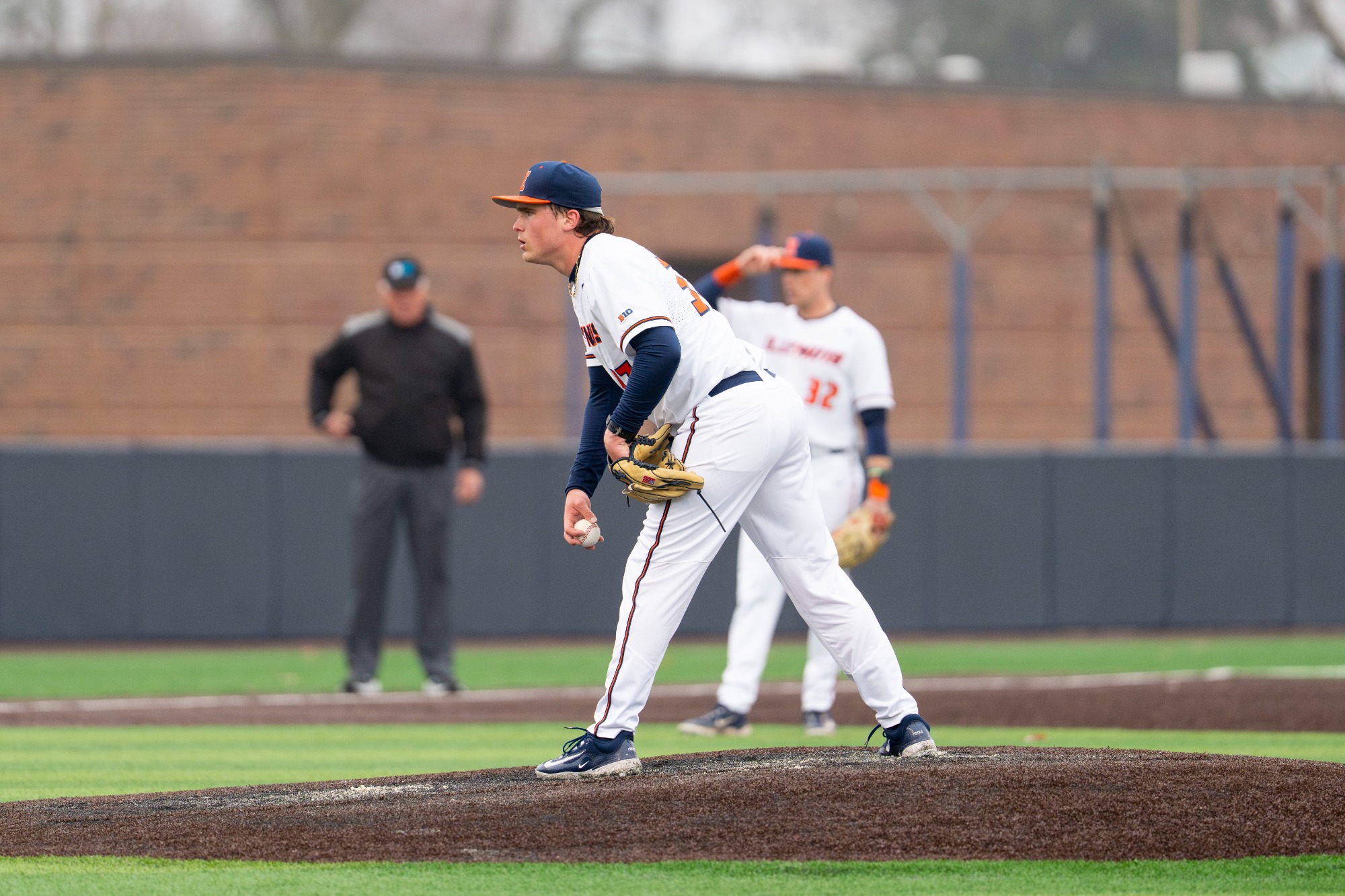 CHAMPAIGN, IL - March 03, 2026 - Right Handed Pitcher Sam Mommer (#37) during the game between the Eastern Illinois Panthers and the Illinois Fighting Illini at Illinois Field in Champaign, IL. Photo By Ashley Ray/Fighting Illini