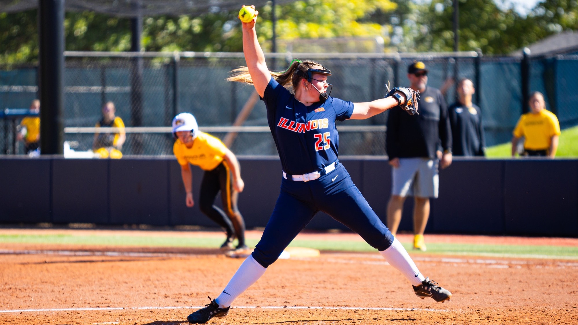 Danika Frazier pitching