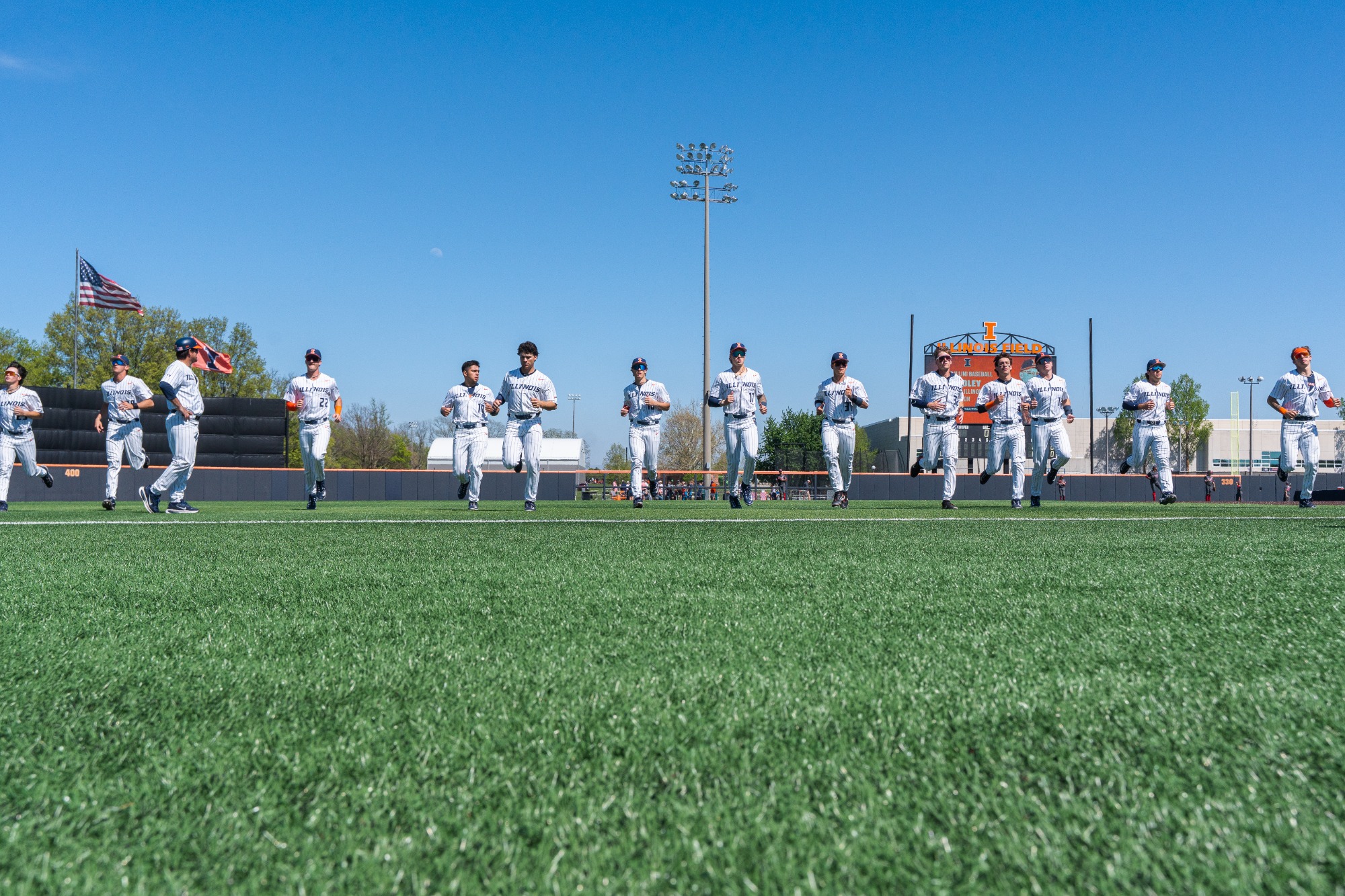 CHAMPAIGN, IL - April 25, 2026 - The Fighting Illini during the game between the Nebraska Cornhuskers and the Illinois Fighting Illini at Illinois Field in Champaign, IL. Photo By Knox Mynatt/Fighting Illini