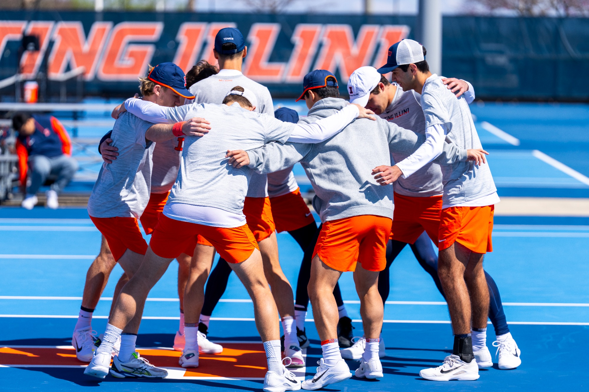 CHAMPAIGN, IL - April 05, 2026 - The Fighting Illini  during the match between the Purdue Boilermakers and the Illinois Fighting Illini at Atkins Tennis Center in Champaign, IL. Photo By Knox Mynatt/Fighting Illini