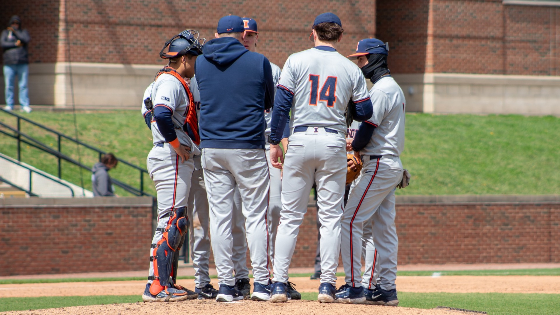 ILLINI BASE at Purdue - Game 3 - Mound Visit