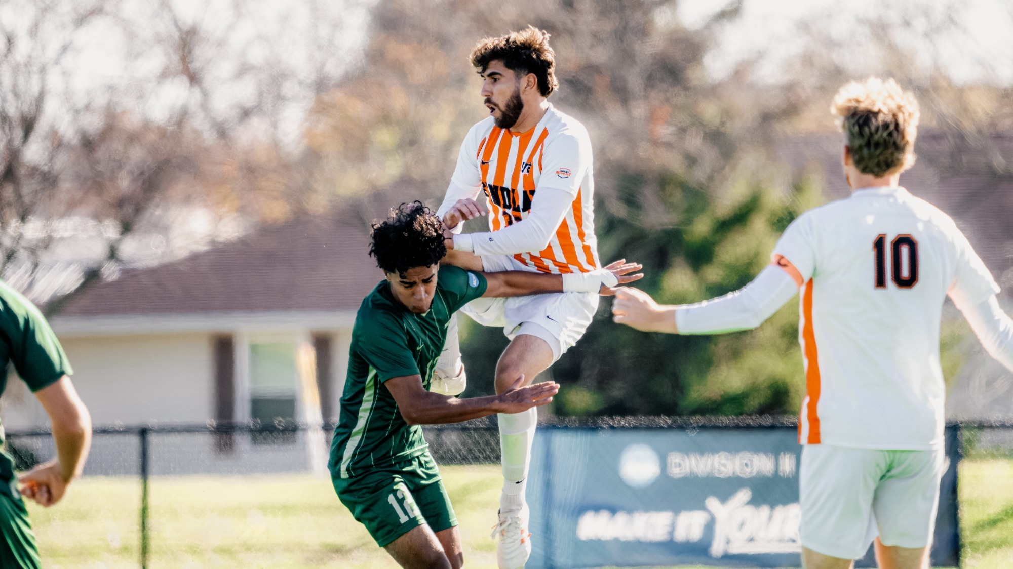 Andre Sardinha Jumping at TU