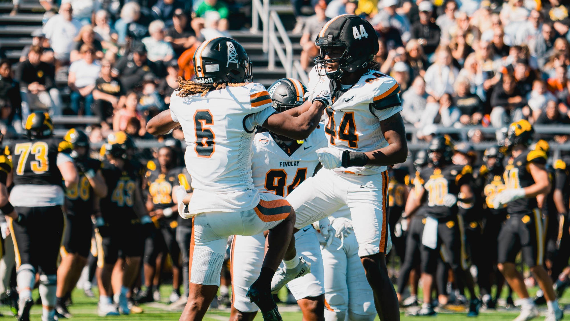 Win vs ODU Football Defense Celebration 10/3/26