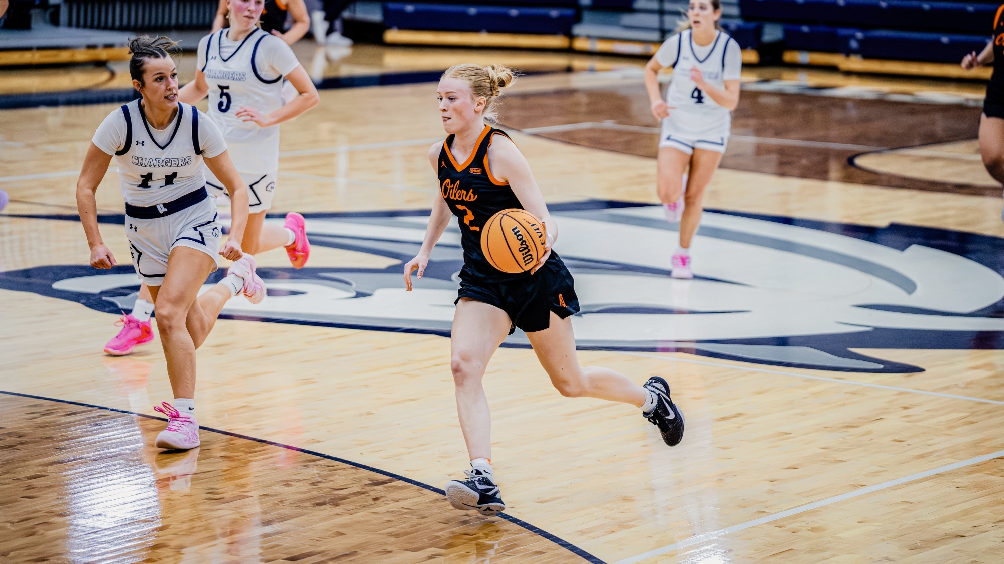 MacKenzie Schulz Dribbling at Hillsdale 2026