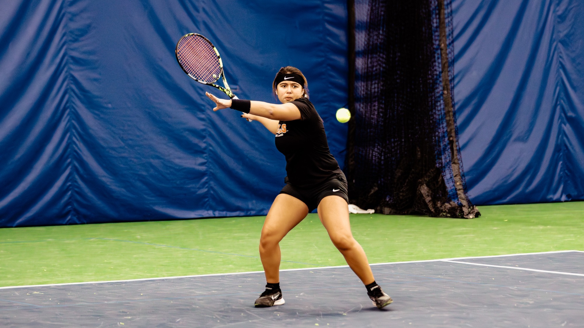 Ivanvoa Lucero Hitting