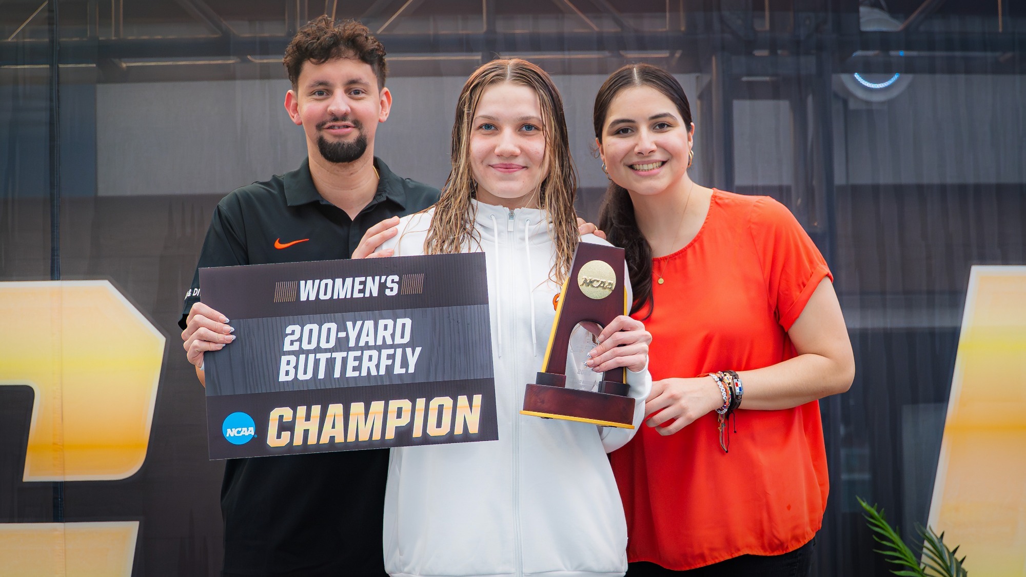 Emily Mears-Bentley with Coaches