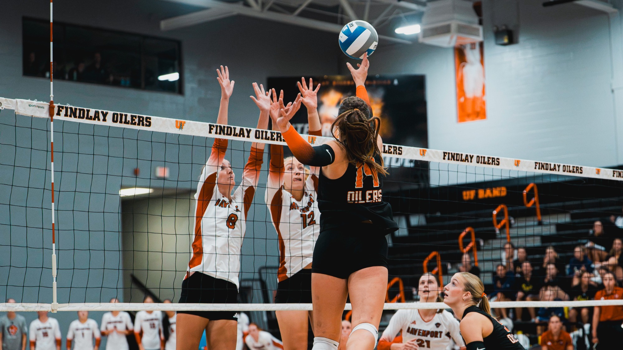 Volleyball Splits Day One Findlay Classic