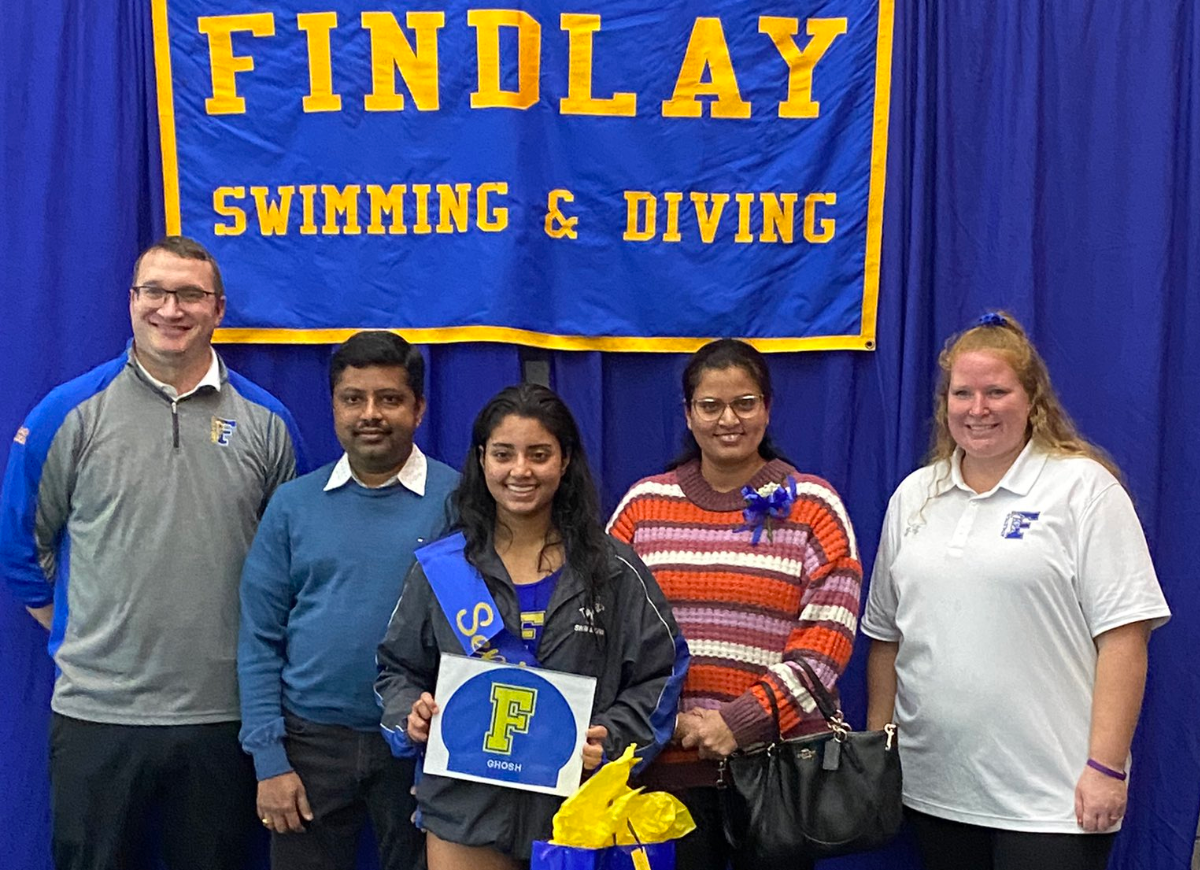 2022-23 Swim Senior Night 2