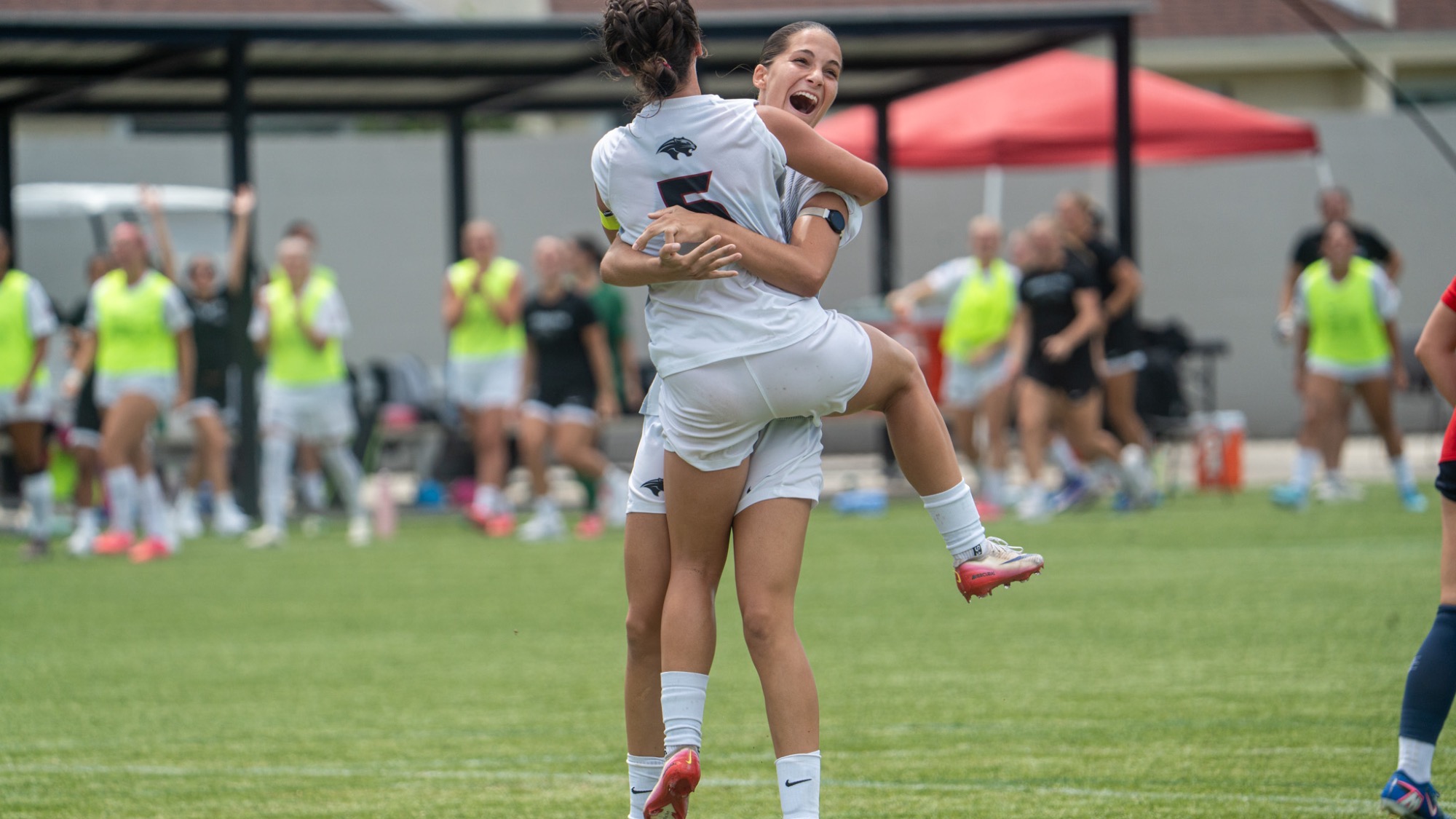 Carolina Falcao and Ellinor Blaasternes
