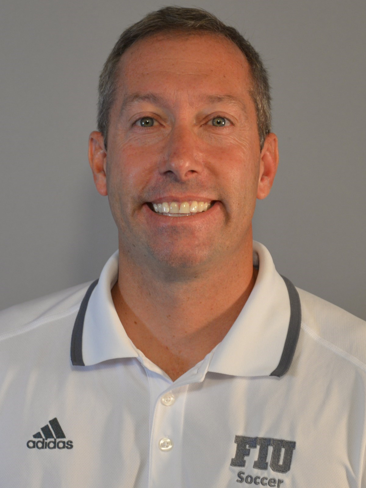 Scott Calabrese Headshot