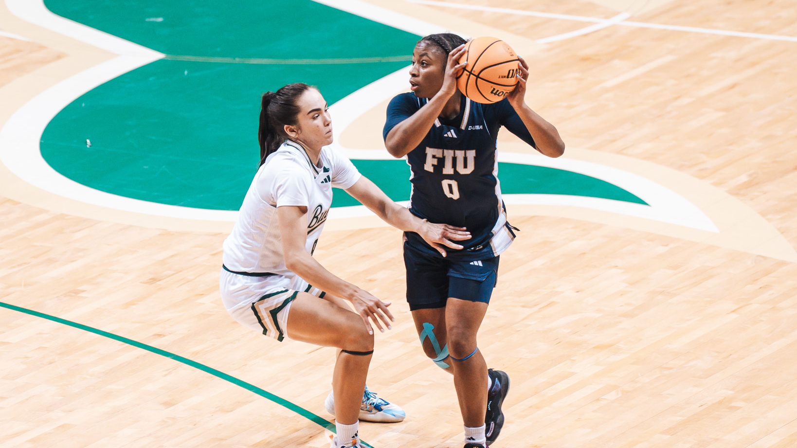 DenikaLightbourneUSFRoadWBB2526