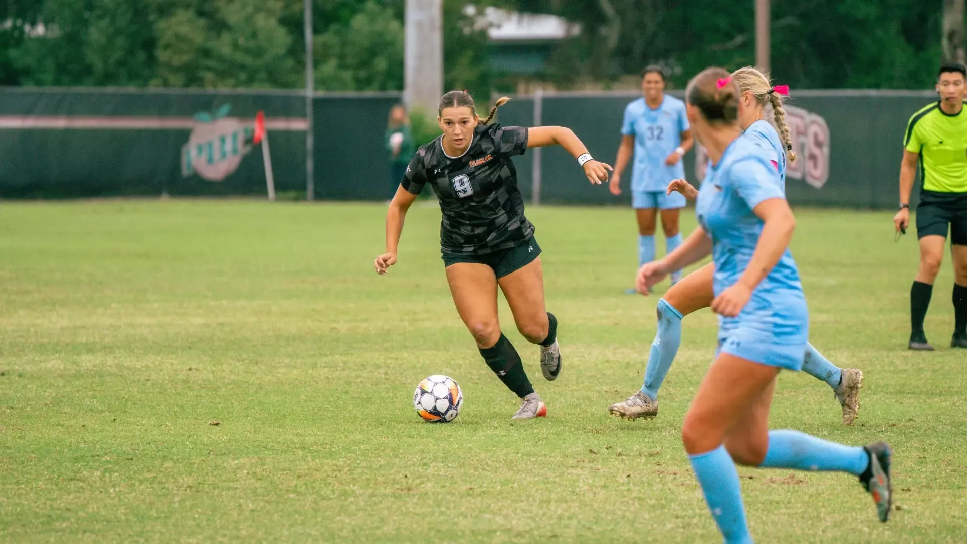 Brooke Rienecker looks ahead for an open teammate